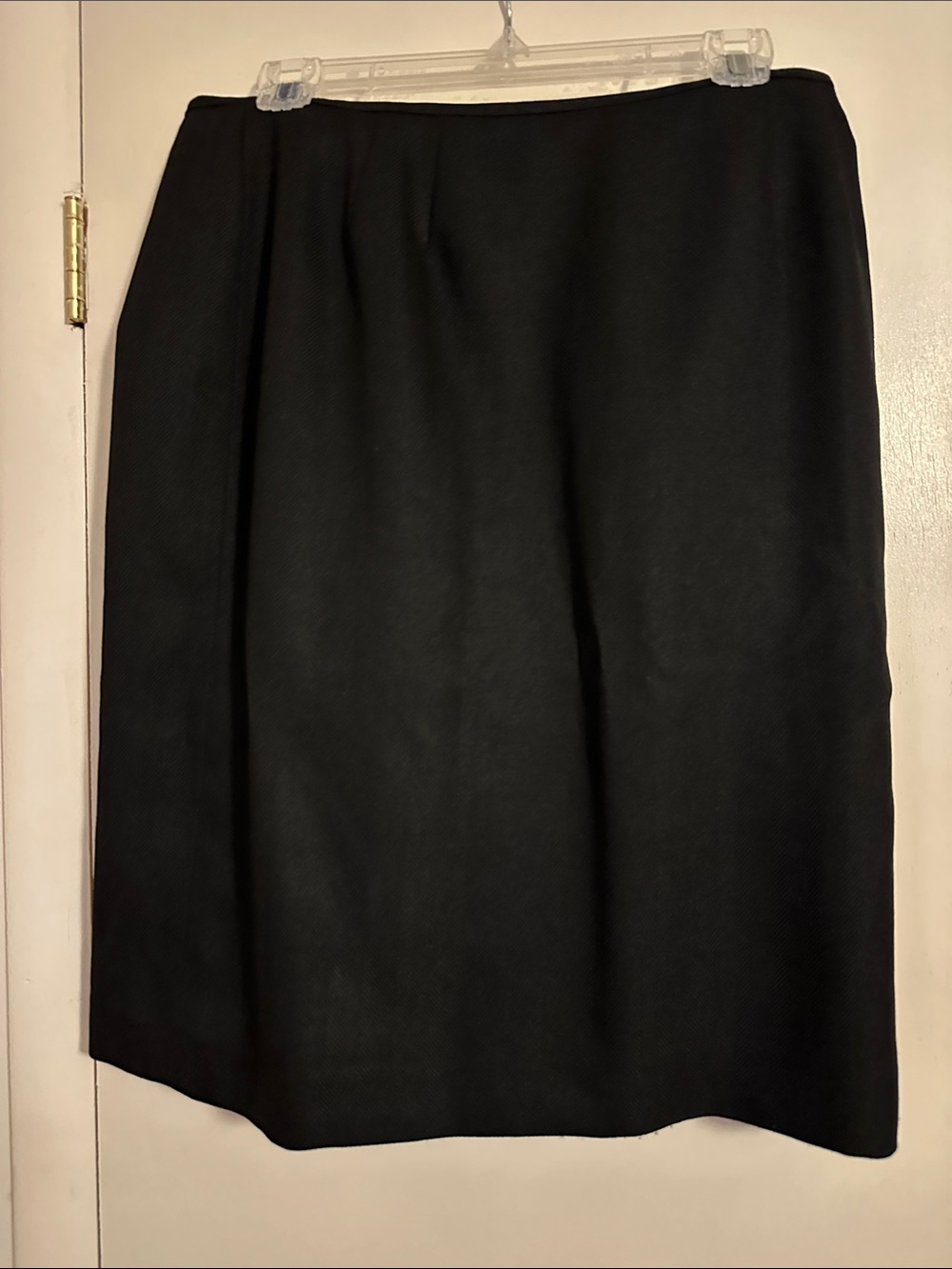 Le Suit Black Pencil Skirt